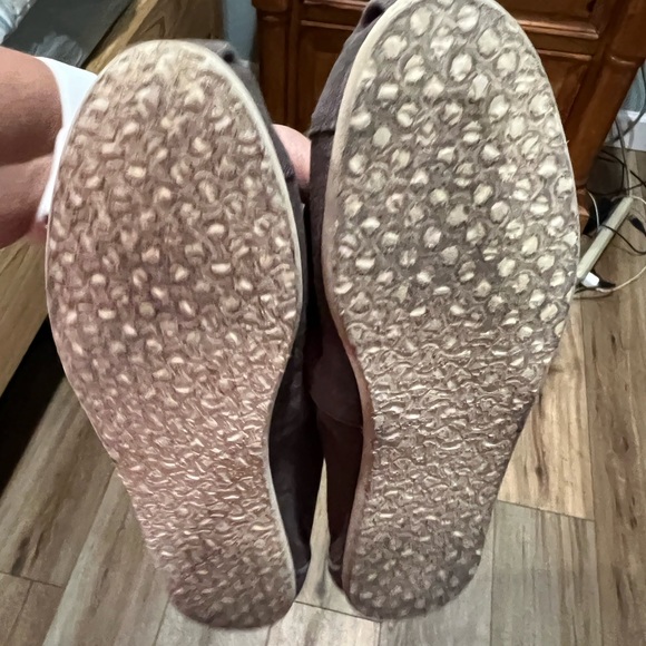 Toms Brown Flats, Sz 6M - Picture 2 of 2